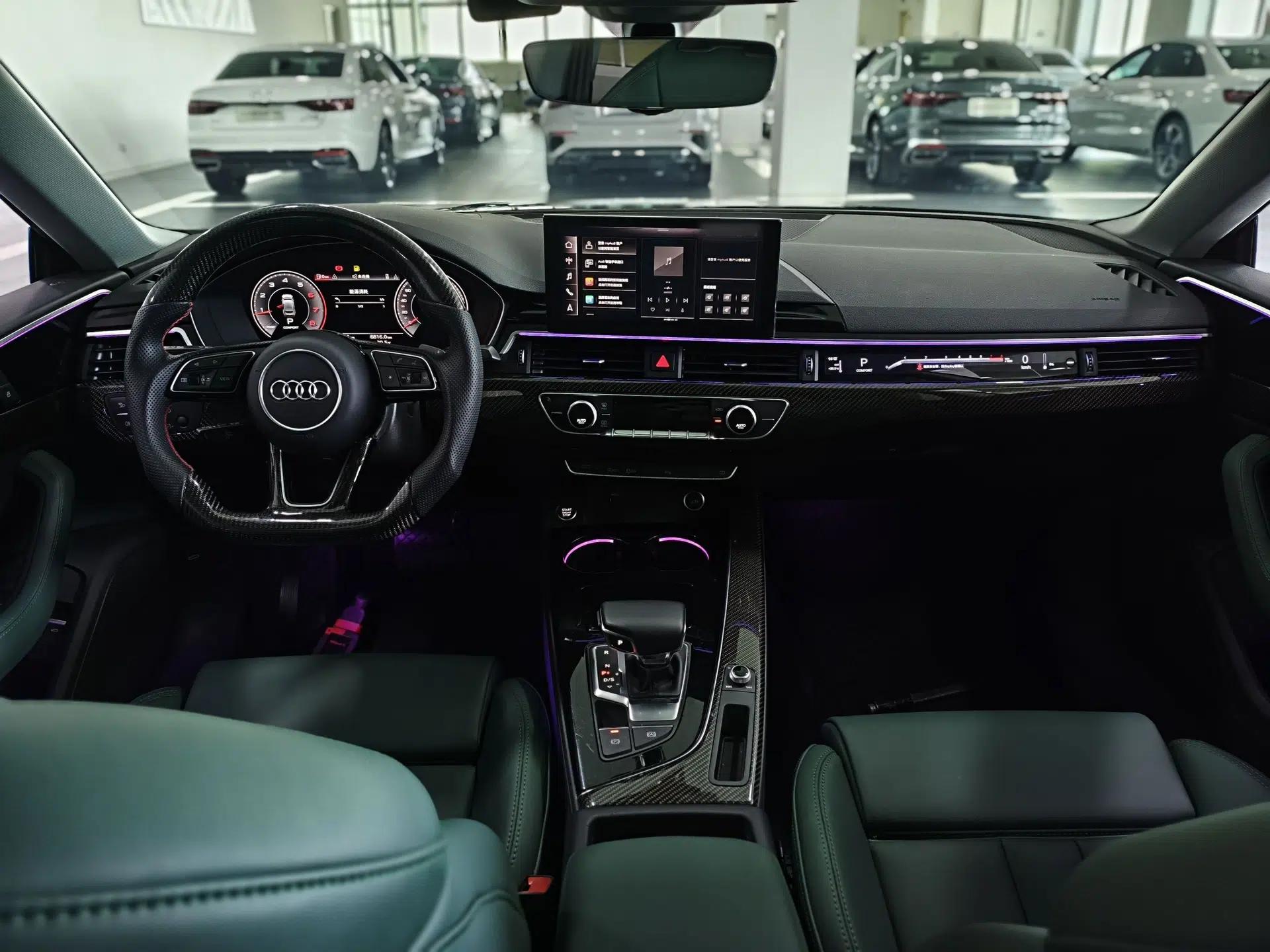 Audi A5 2023 Sportback 40 TFSI Fashionable and Dynamic Model — миниатюра 12