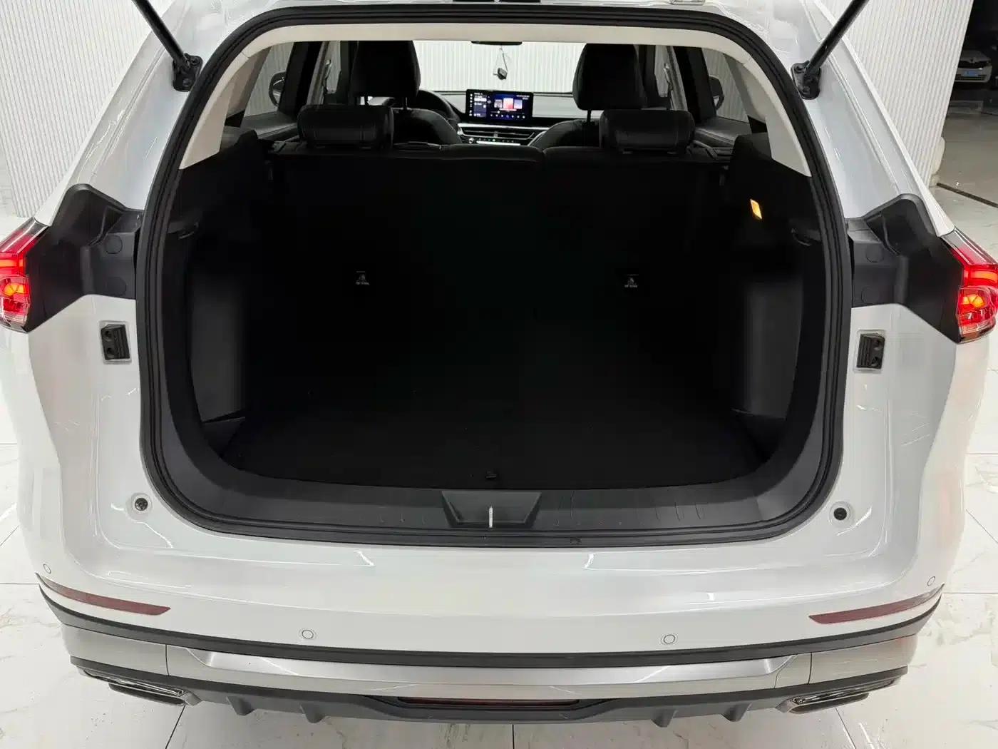 Haval H6 2023 National Trend Edition 1.5T Automatic Urban Edition — миниатюра 22