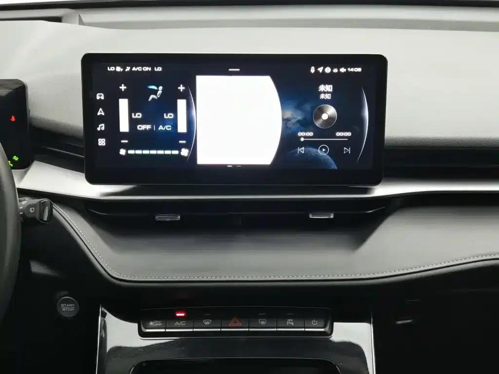 Haval H6 2021 Model, Third Generation, 2.0T Automatic Four-Wheel Drive Max — миниатюра 12