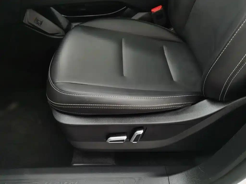 Haval H6 2021 Model, Third Generation, 2.0T Automatic Four-Wheel Drive Max — миниатюра 20