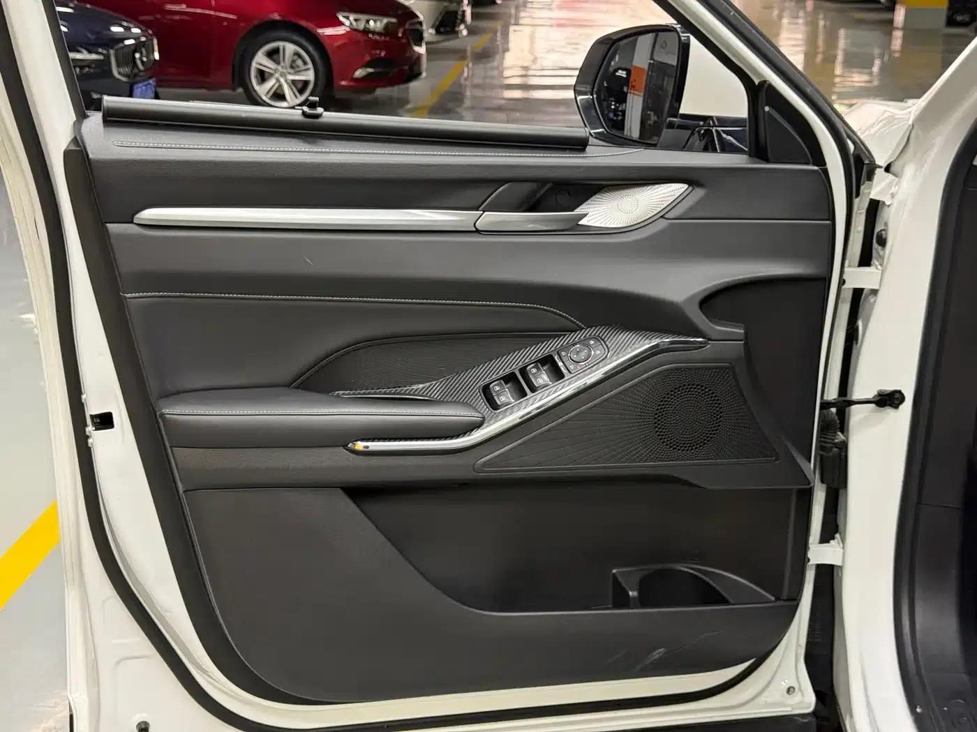 Haval H6 2021 Model, Third Generation, 2.0T Automatic Four-Wheel Drive Max — миниатюра 17