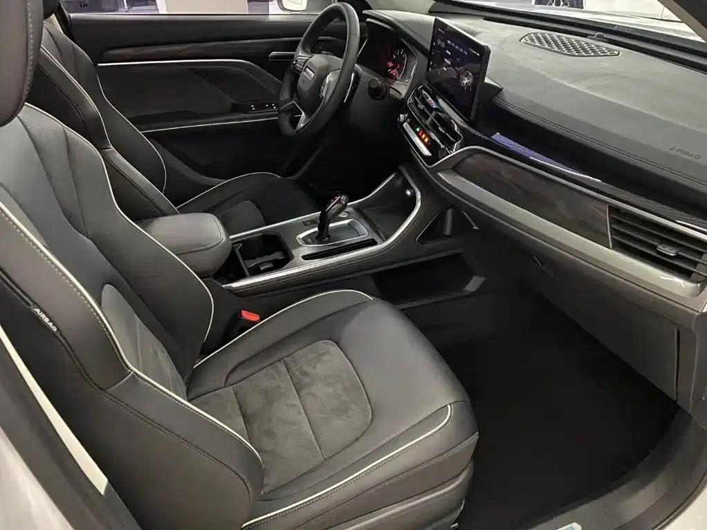 Haval H6 2023 National Trend Edition 1.5T Automatic Urban Edition — миниатюра 13
