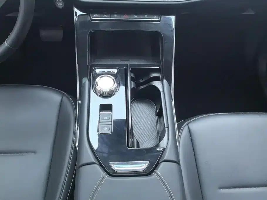 Haval H6 2021 Model, Third Generation, 2.0T Automatic Two-Wheel Drive Max — миниатюра 16