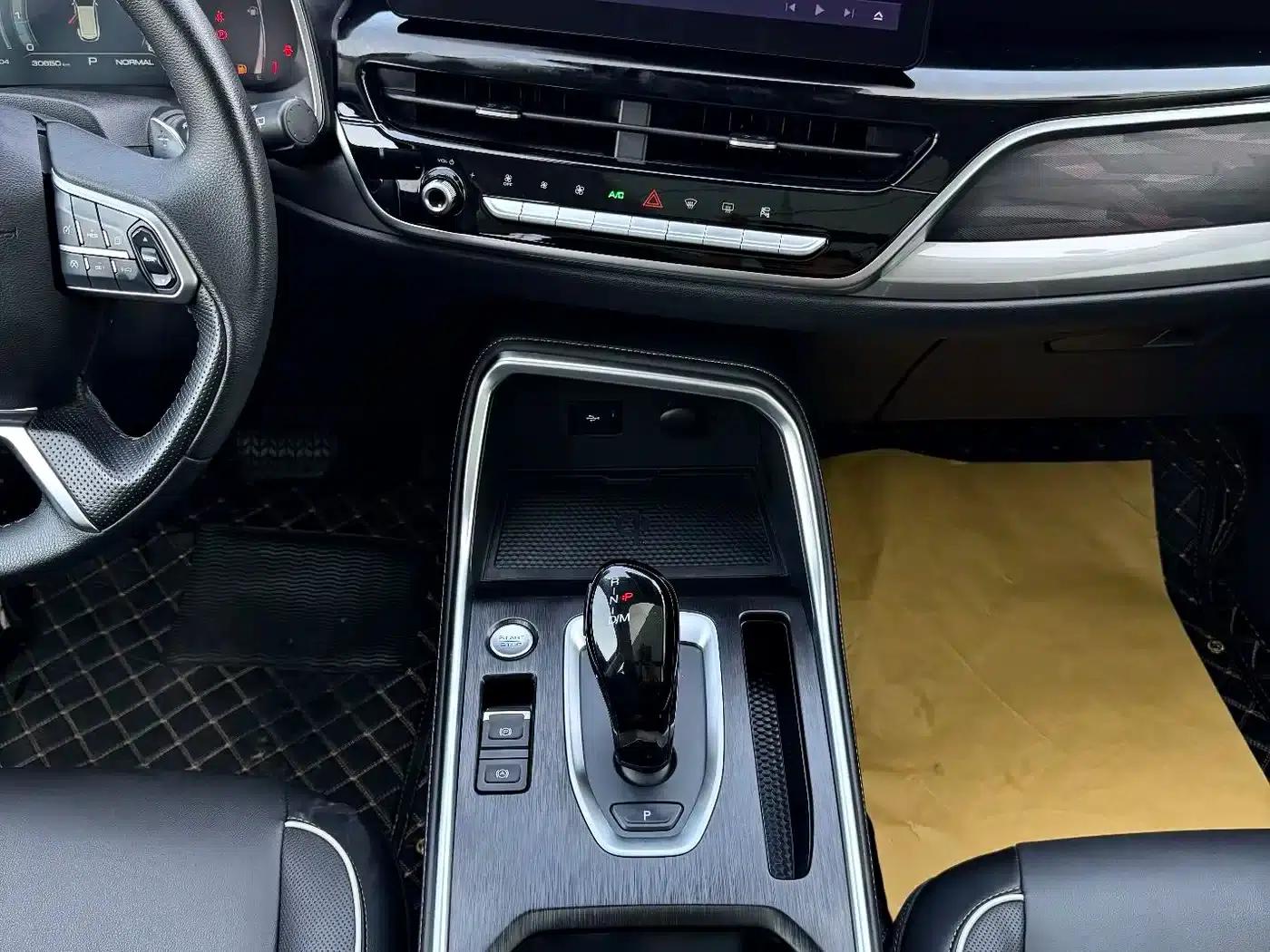 Haval H6 2023 National Trend Edition 1.5T Automatic Champion Edition — миниатюра 15