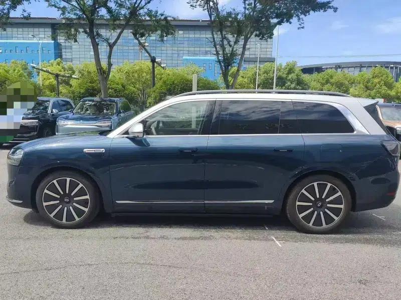Wenjie M9 2025 Ultra Range Extended 5-Seat Version (192-line LiDAR) — миниатюра 2