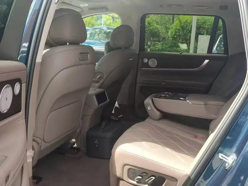Wenjie M9 2025 Ultra Range Extended 5-Seat Version (192-line LiDAR) — миниатюра 9