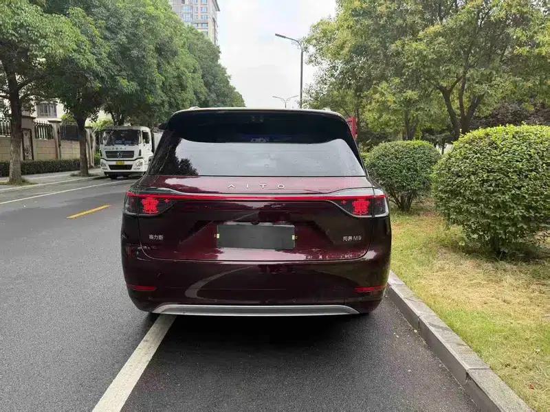 Wenjie M9 2025 Ultra Extended Range Six-Seat Version (192-line LiDAR) — миниатюра 4
