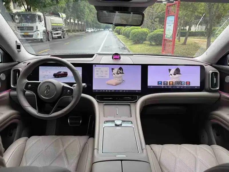 Wenjie M9 2025 Ultra Extended Range Six-Seat Version (192-line LiDAR) — миниатюра 6