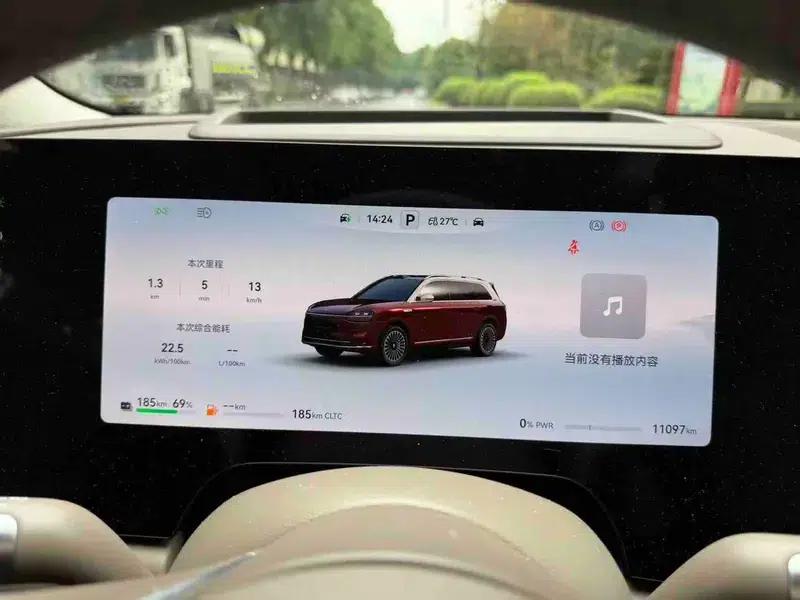 Wenjie M9 2025 Ultra Extended Range Six-Seat Version (192-line LiDAR) — миниатюра 7