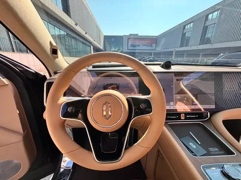 Wenjie M9 2025 Ultra Extended Range Six-Seat Version (192-line LiDAR) — миниатюра 8