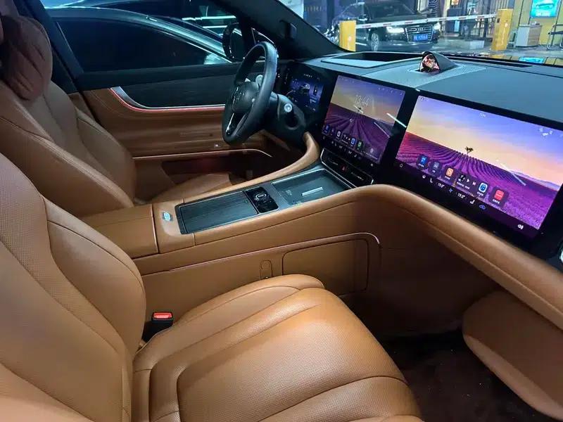 Wenjie M9 2024 Extended Range Max Six-Seater — миниатюра 11