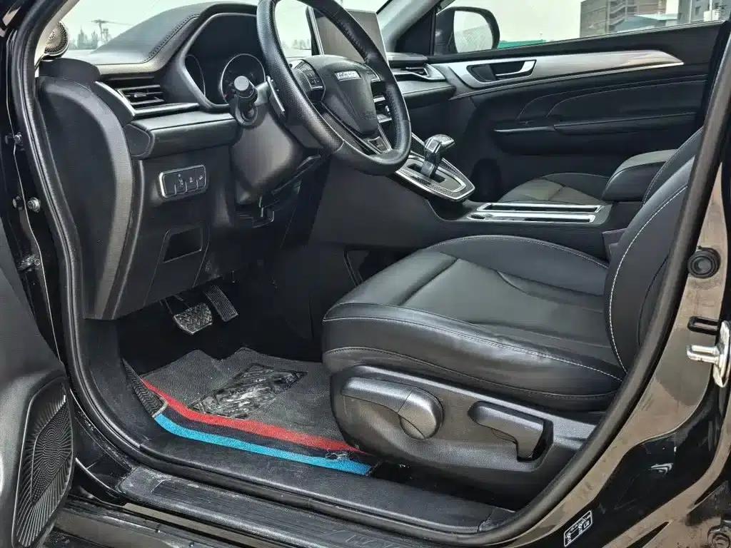 Haval M6 2023 PLUS 1.5T DCT Elite Intelligent Connectivity Edition — миниатюра 10