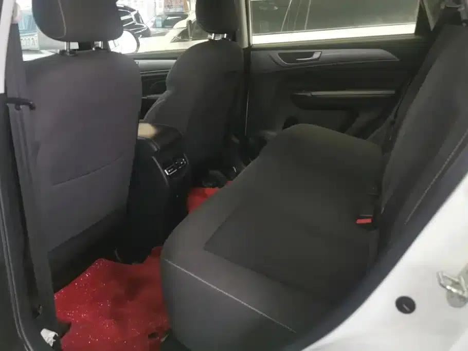 Haval M6 2023 PLUS 1.5T DCT Elite Intelligent Connectivity Edition — миниатюра 11