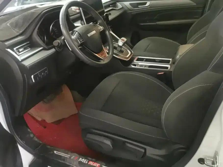 Haval M6 2023 PLUS 1.5T DCT Elite Intelligent Connectivity Edition — миниатюра 9