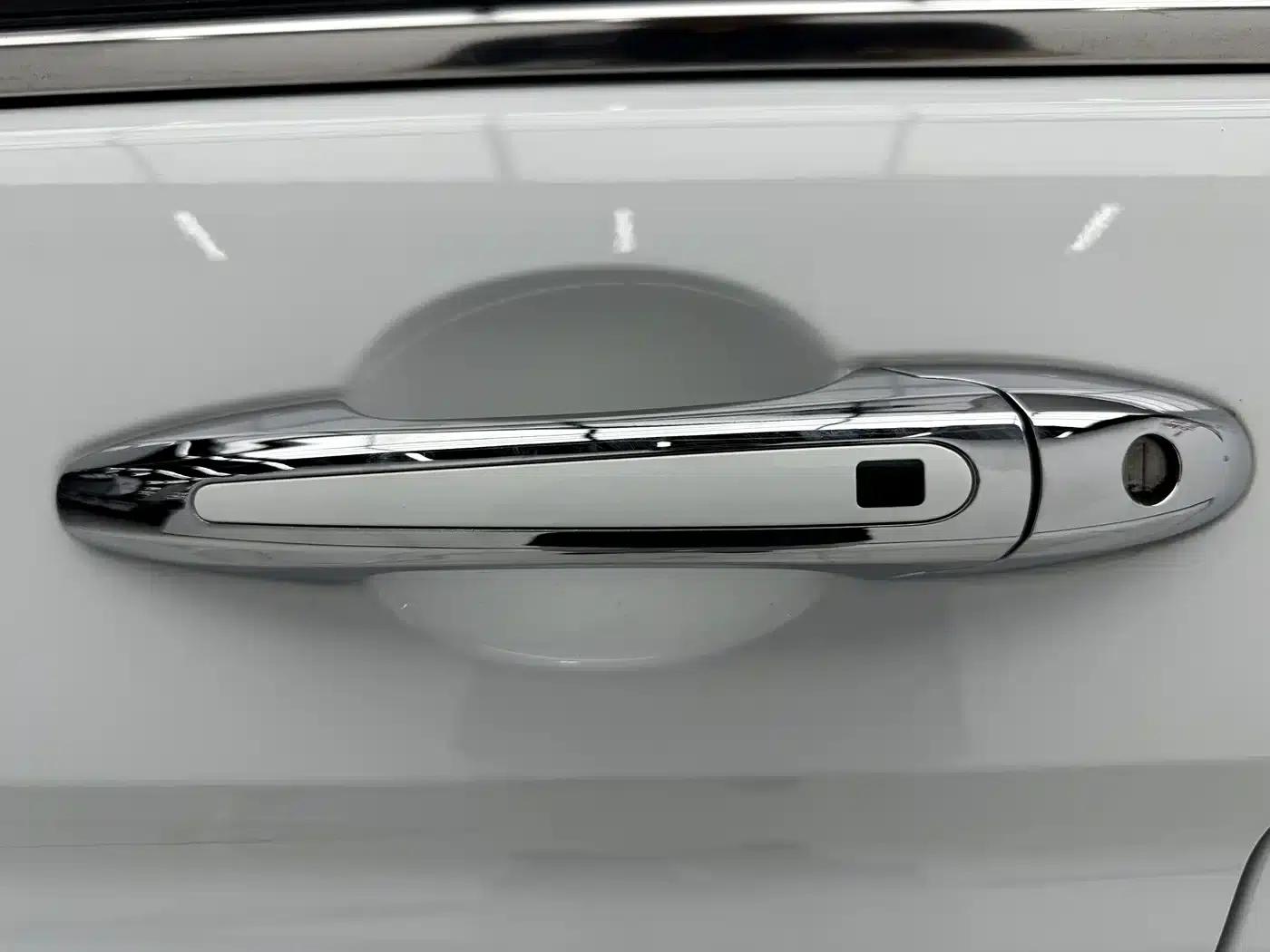 Haval M6 2021 PLUS 1.5T DCT Luxury Intelligent Connectivity Edition — миниатюра 11