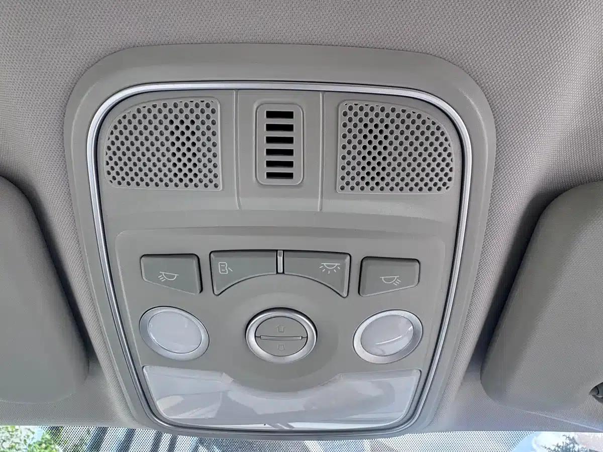 Haval M6 2023 PLUS 1.5T DCT Luxury Intelligent Connectivity Edition — миниатюра 12