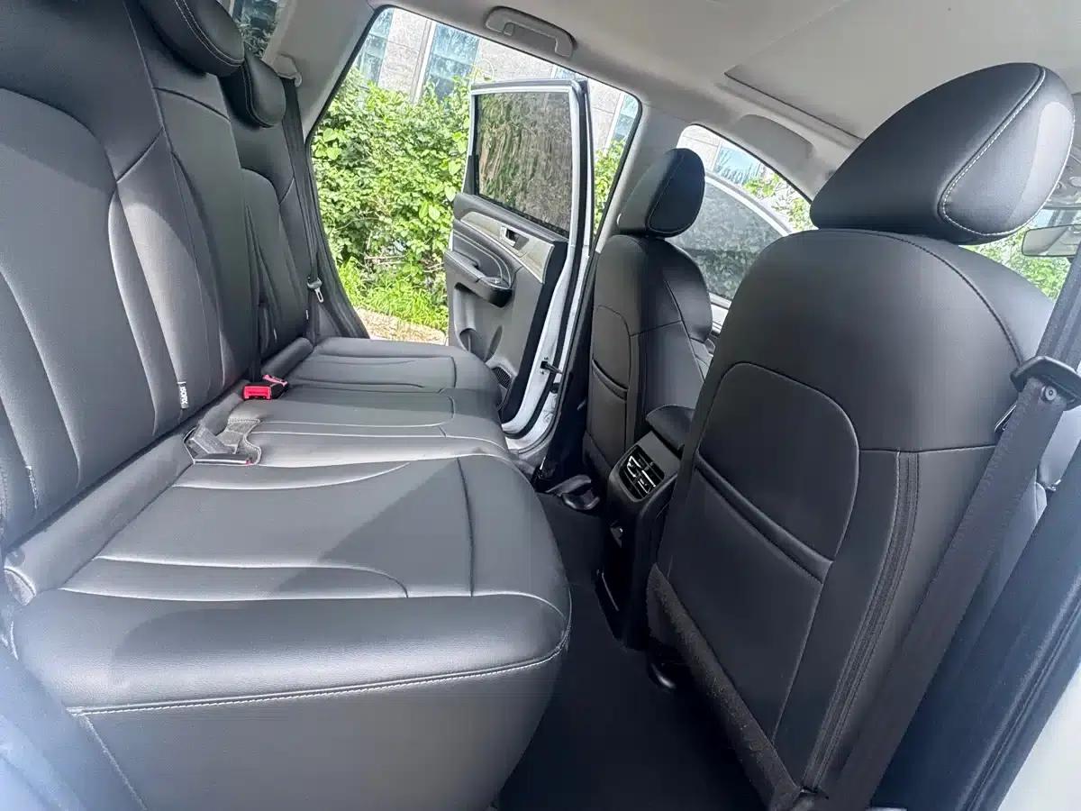 Haval M6 2023 PLUS 1.5T DCT Luxury Intelligent Connectivity Edition — миниатюра 22