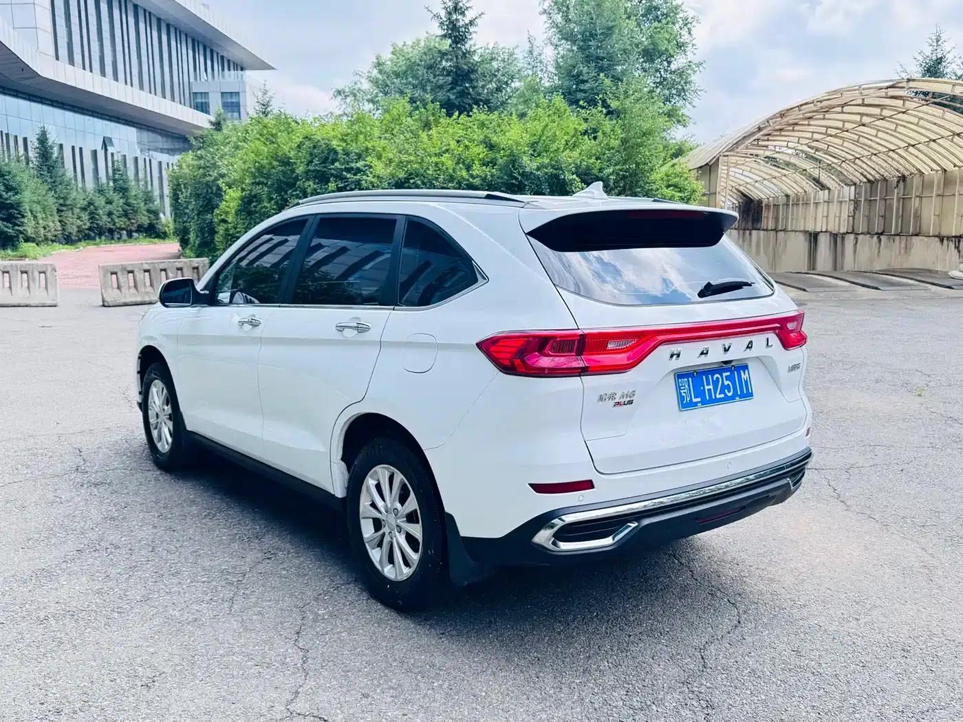 Haval M6 2023 PLUS 1.5T DCT Luxury Intelligent Connectivity Edition — миниатюра 4