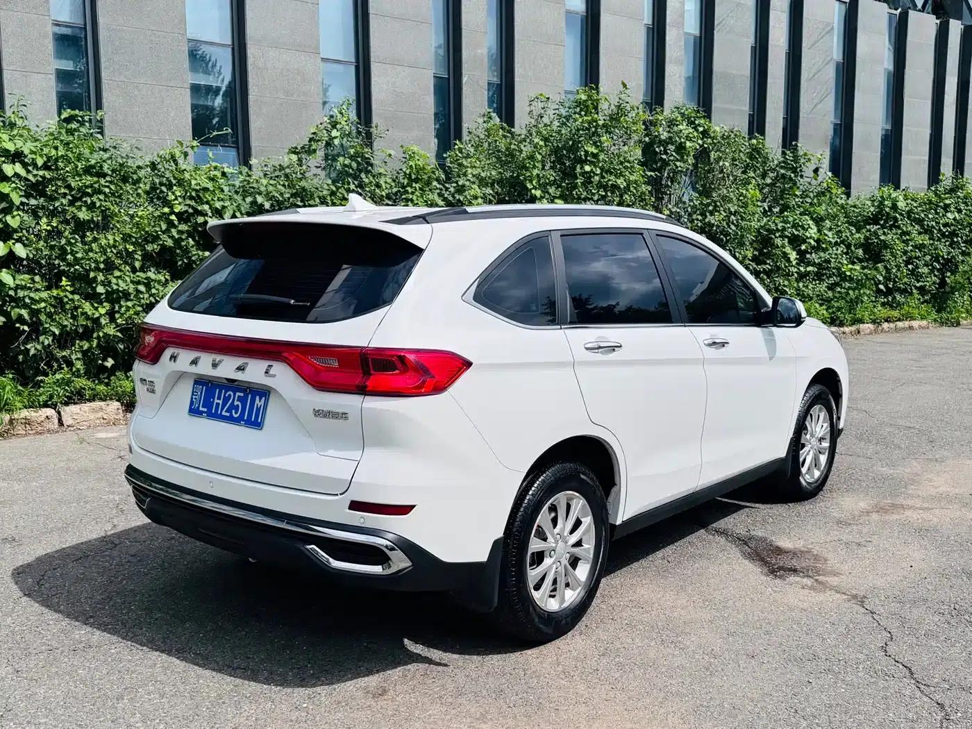 Haval M6 2023 PLUS 1.5T DCT Luxury Intelligent Connectivity Edition — миниатюра 6