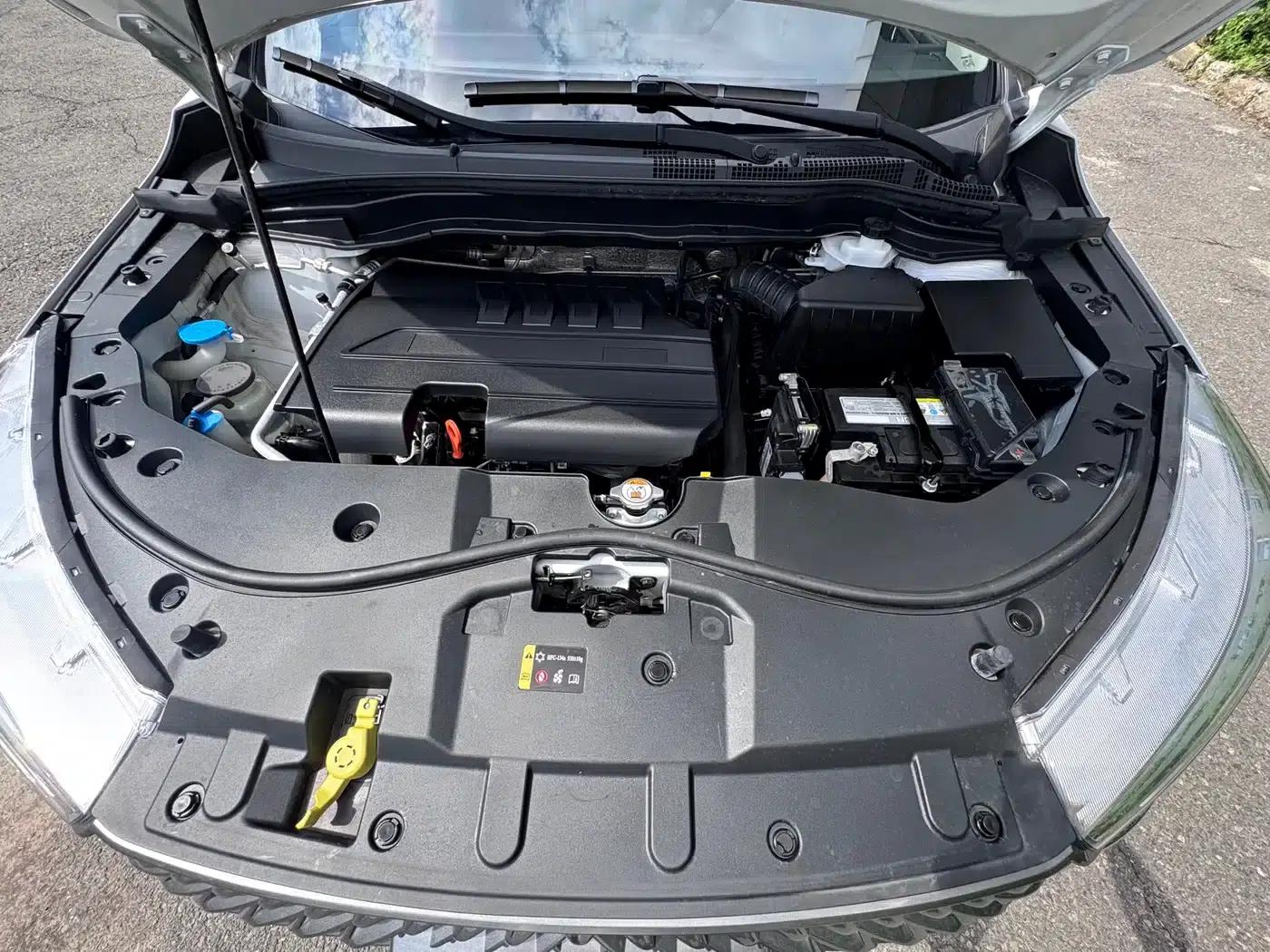 Haval M6 2023 PLUS 1.5T DCT Luxury Intelligent Connectivity Edition — миниатюра 7
