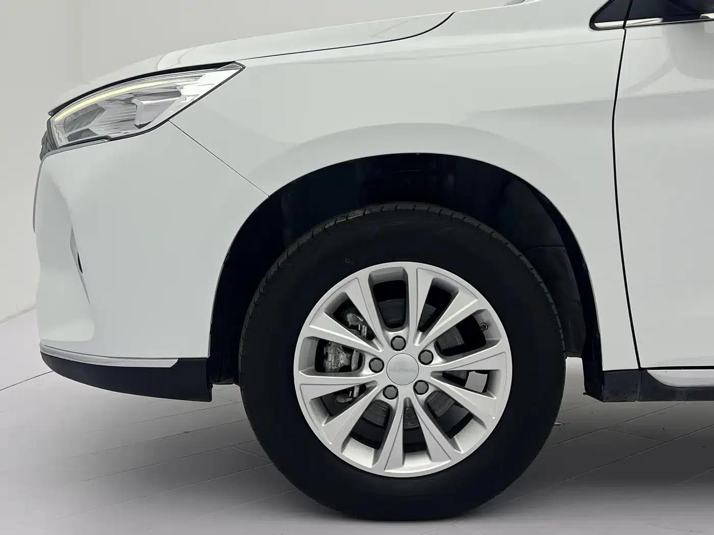 Haval M6 2021 PLUS 1.5T DCT Luxury Intelligent Connectivity Edition — миниатюра 19