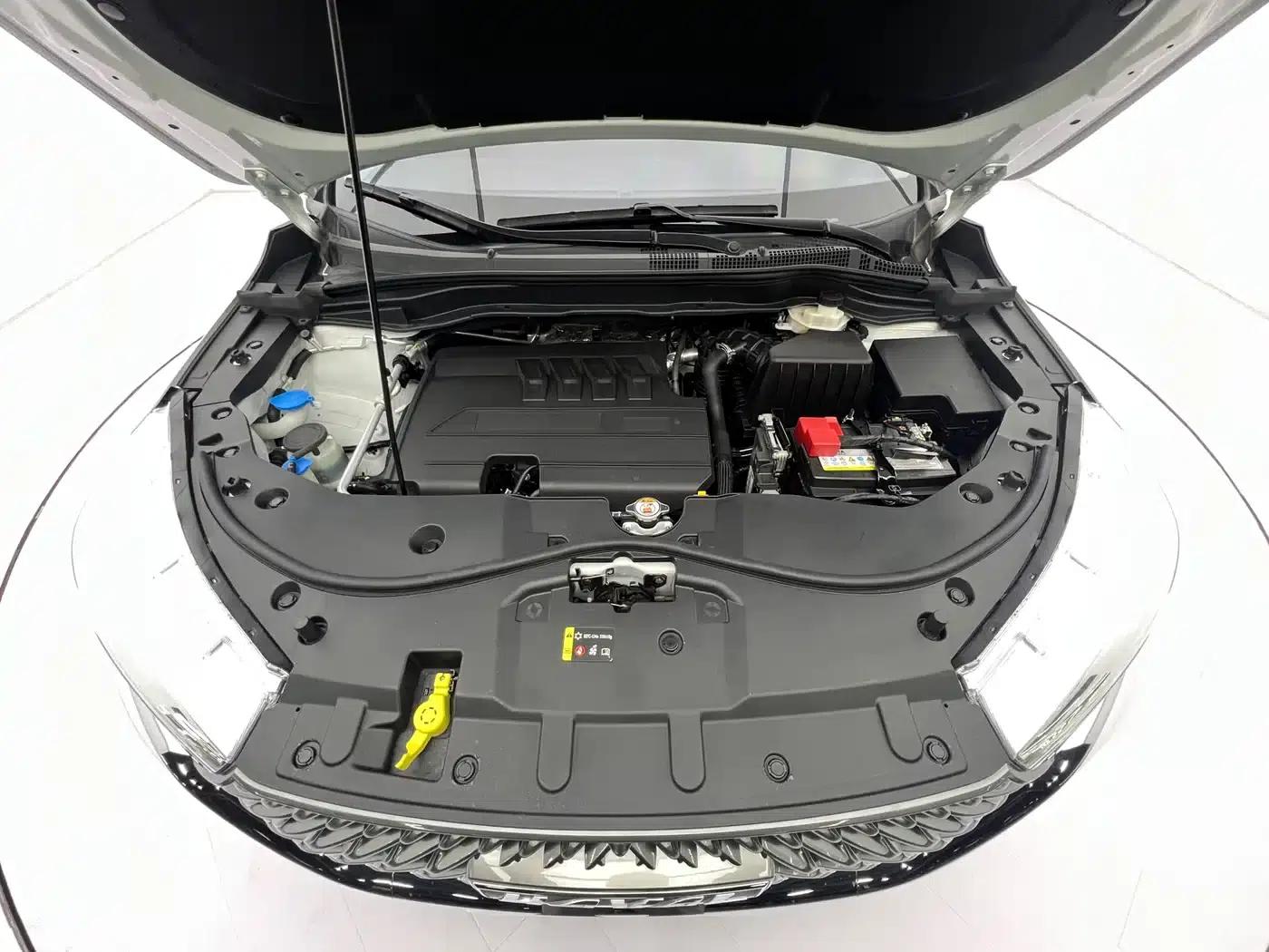 Haval M6 2021 PLUS 1.5T DCT Luxury Intelligent Connectivity Edition — миниатюра 8