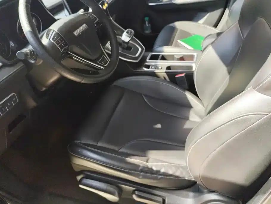 Haval M6 2021 PLUS 1.5T DCT Luxury Intelligent Connectivity Edition — миниатюра 9
