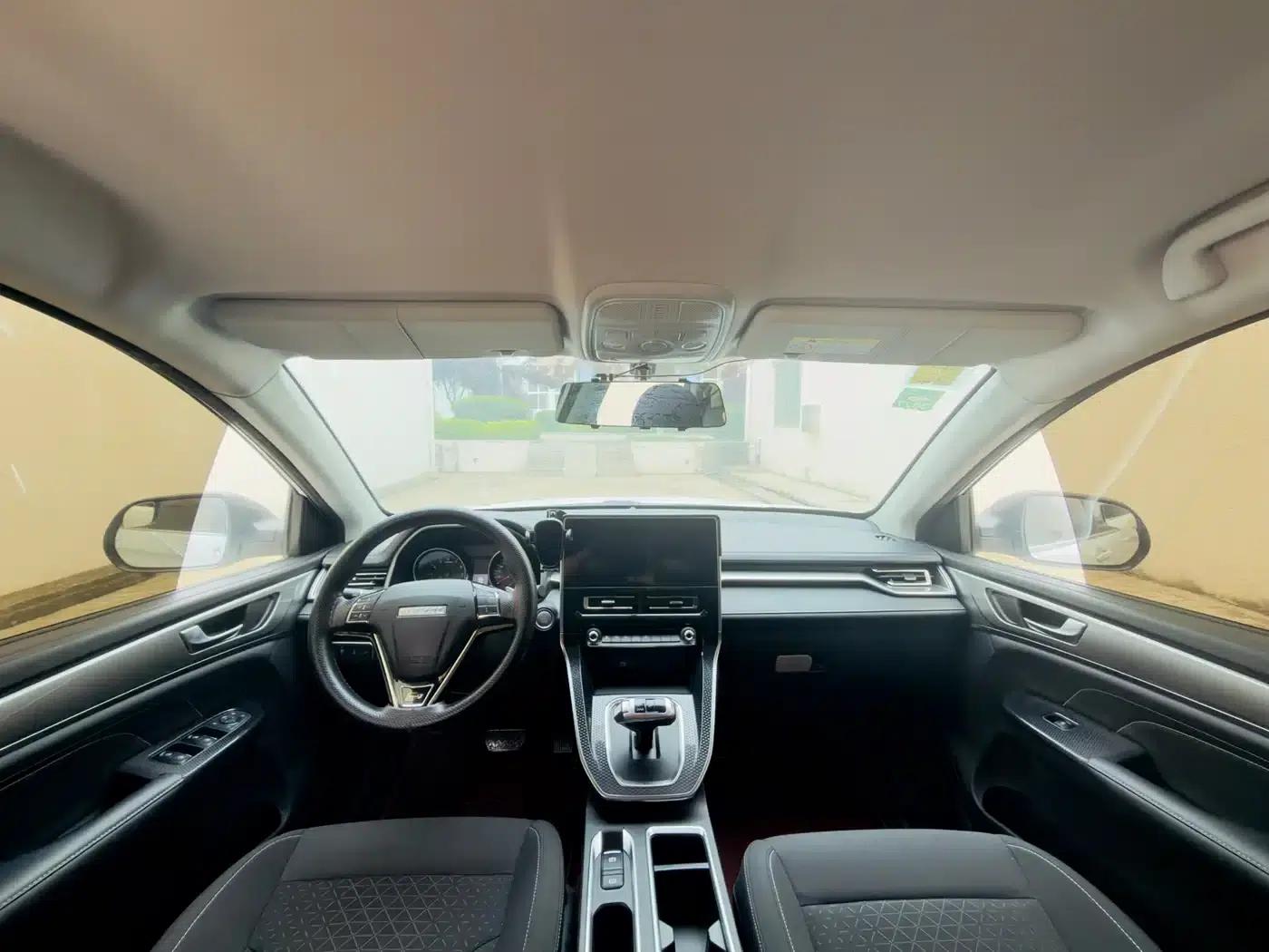 Haval M6 2021 PLUS 1.5T DCT Elite Intelligent Connectivity Edition — миниатюра 5