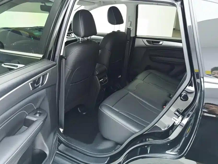 Haval M6 2021 PLUS 1.5T DCT Luxury Intelligent Connectivity Edition — миниатюра 11
