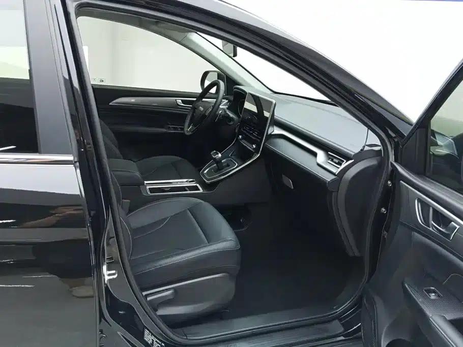 Haval M6 2021 PLUS 1.5T DCT Luxury Intelligent Connectivity Edition — миниатюра 8