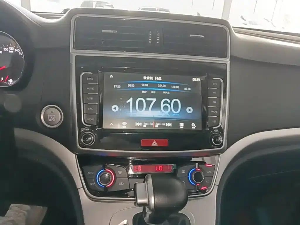 Haval M6 2019 1.5T DCT 2WD Elite (China VI Emission Standard) — миниатюра 13