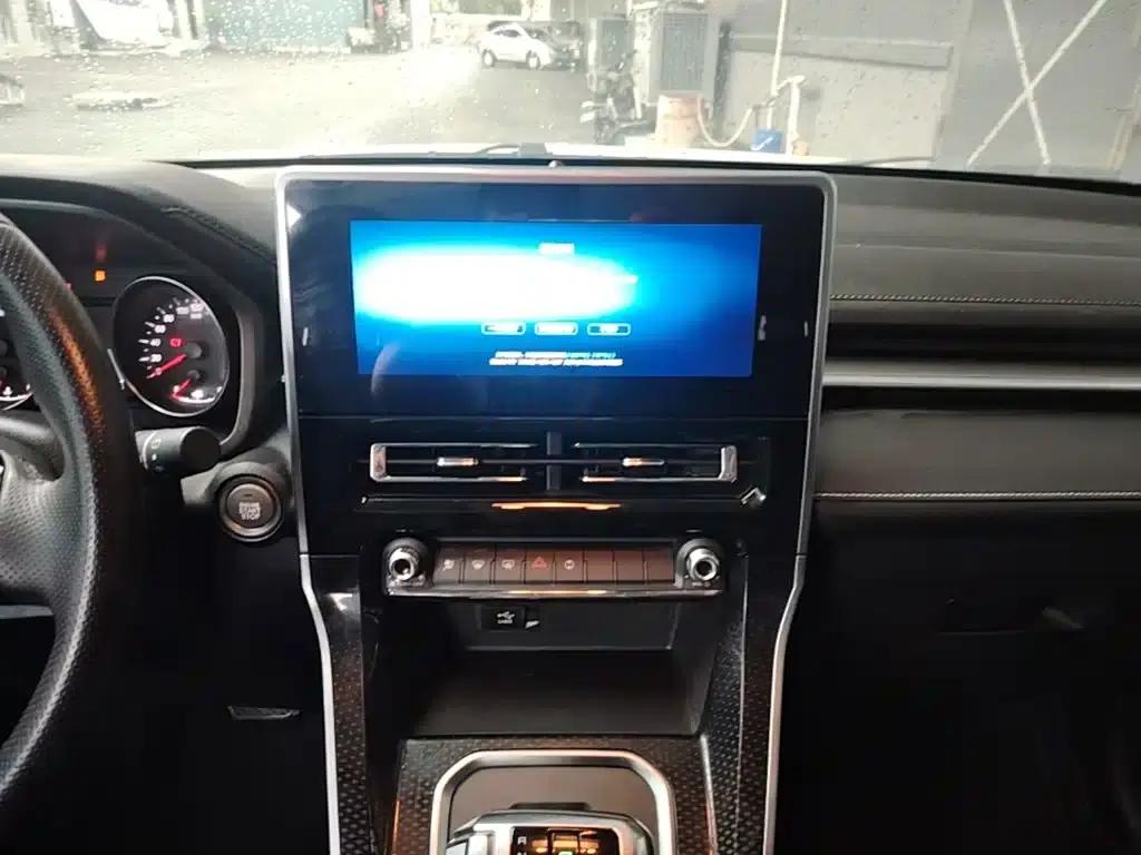 Haval M6 2023 PLUS 1.5T DCT Luxury Intelligent Connectivity Edition — миниатюра 13