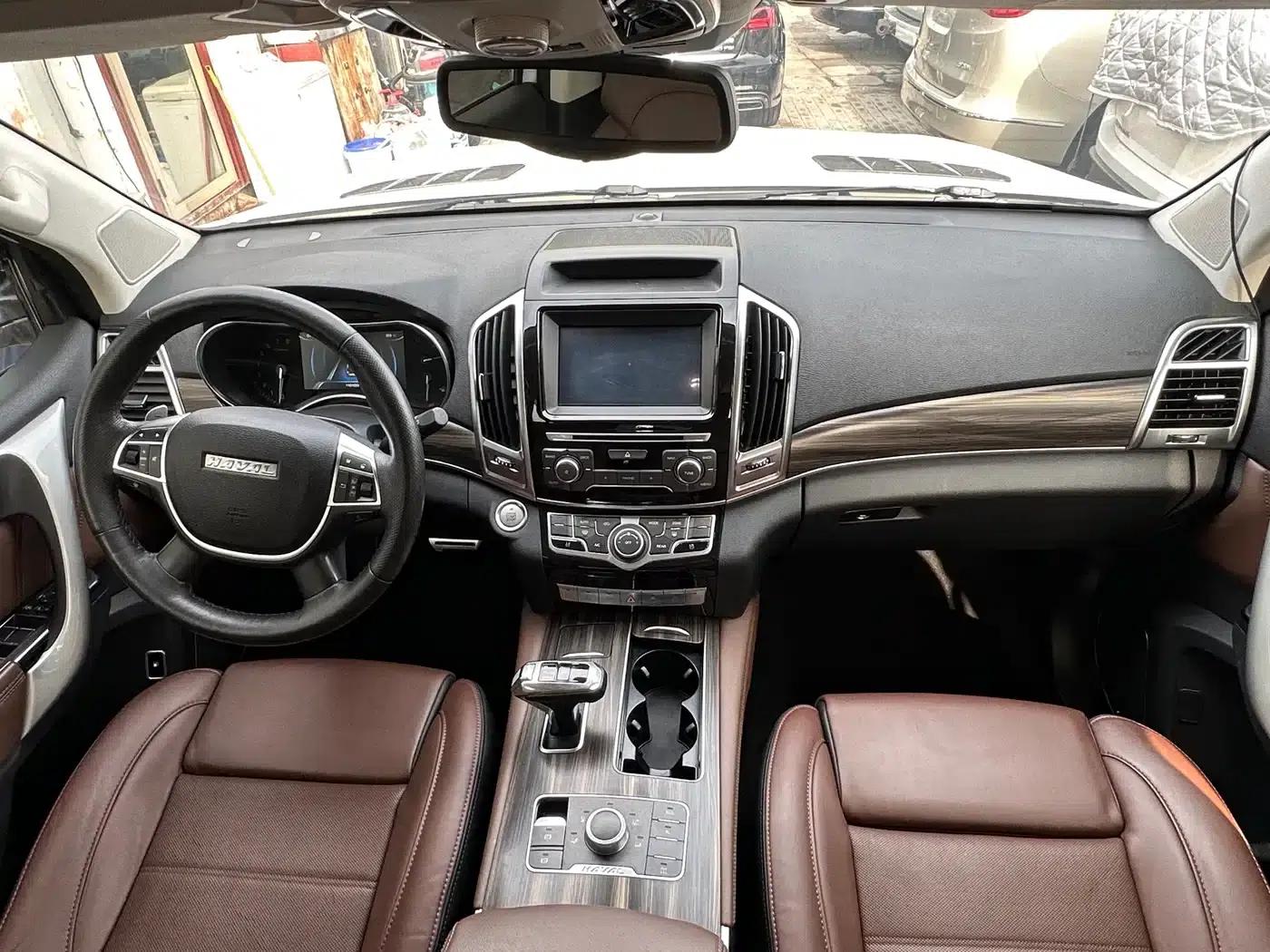 Haval H9 2017 2.0T Gasoline 4WD Premium 7-Seater — миниатюра 5