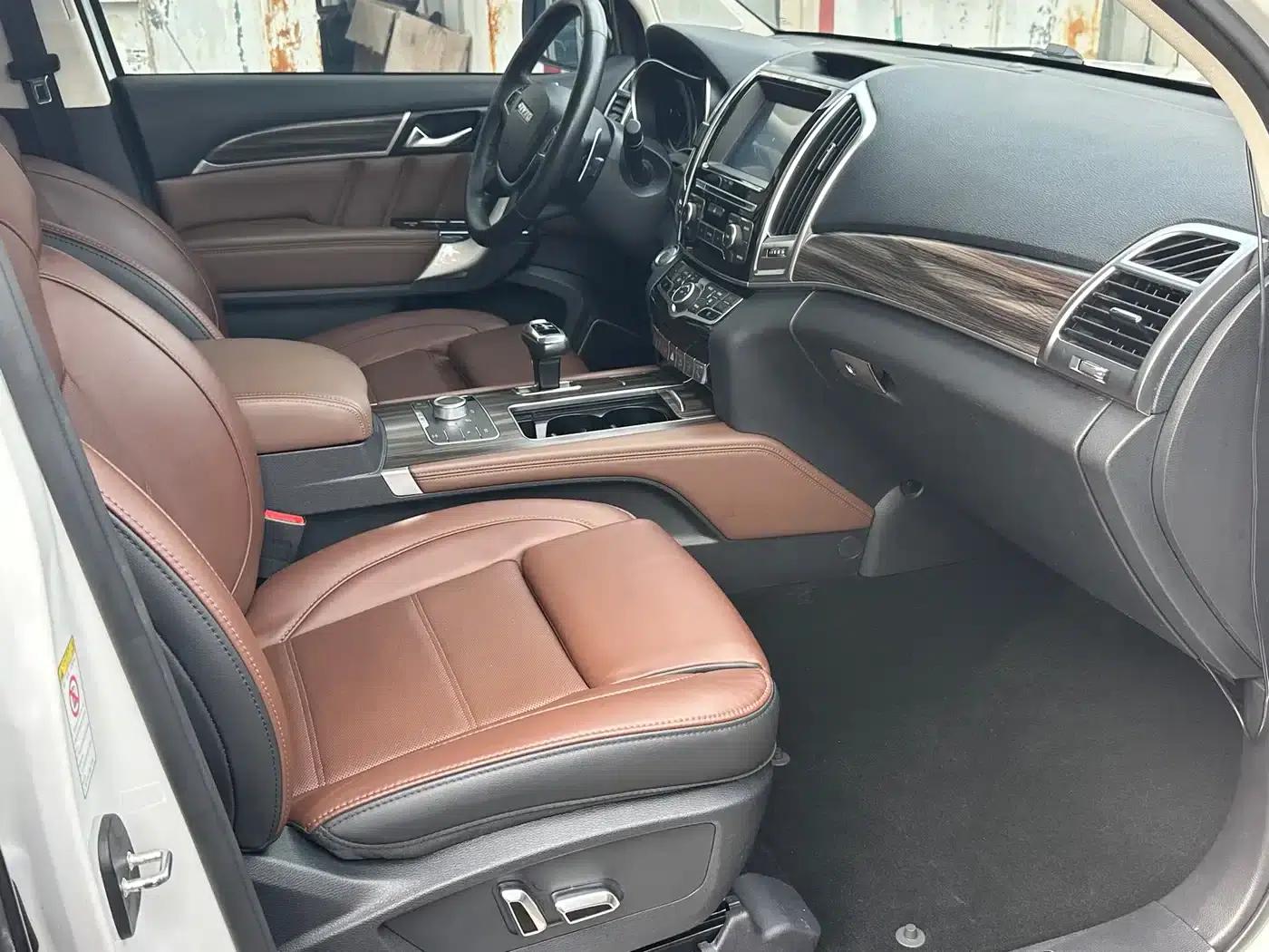 Haval H9 2017 2.0T Gasoline 4WD Premium 7-Seater — миниатюра 7