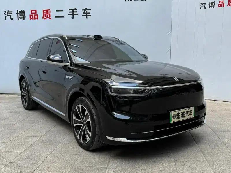 Wenjie M7 2026 Extended Range Ultra 5-Seat 4WD (192-line LiDAR) — миниатюра 3