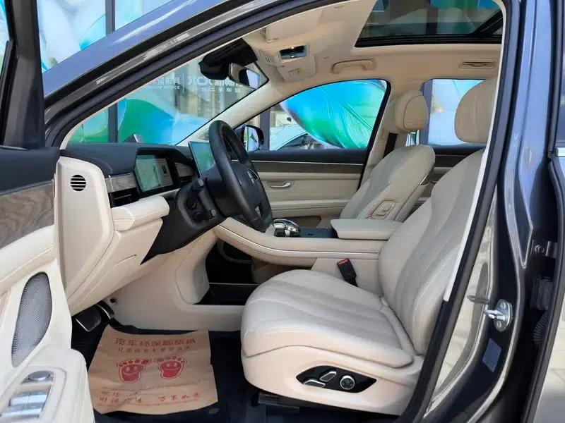 Wenjie M7 2022 Two-Wheel Drive Comfort Edition — миниатюра 21