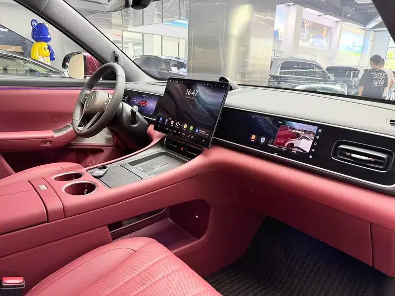 Wenjie M7 2026 Extended Range Ultra 6-Seat 4WD (192-line LiDAR) — миниатюра 13