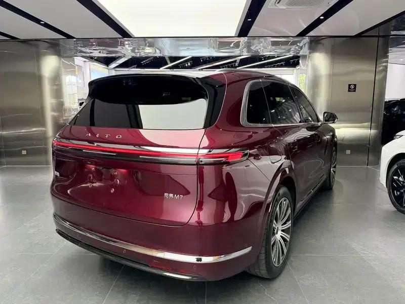 Wenjie M7 2026 Extended Range Ultra 6-Seat 4WD (192-line LiDAR) — миниатюра 5