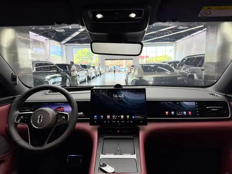 Wenjie M7 2026 Extended Range Ultra 6-Seat 4WD (192-line LiDAR) — миниатюра 10