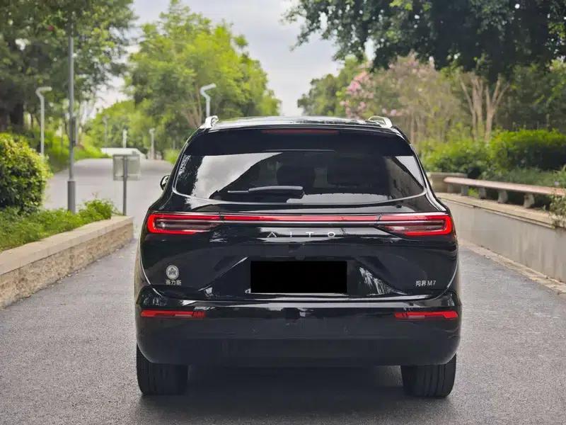 Wenjie M7 2024 Plus 5-seater Rear-wheel drive version — миниатюра 5