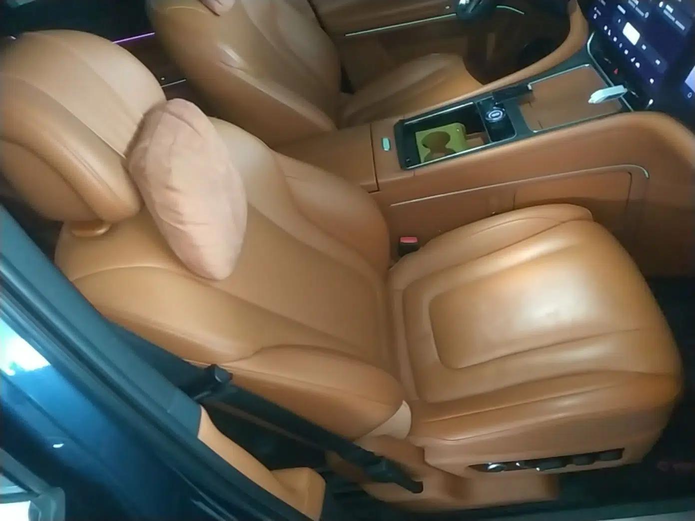 Hima AITO M9 2024 Range-Extended Ultra Version 42 kWh 6-Seater Model — миниатюра 19