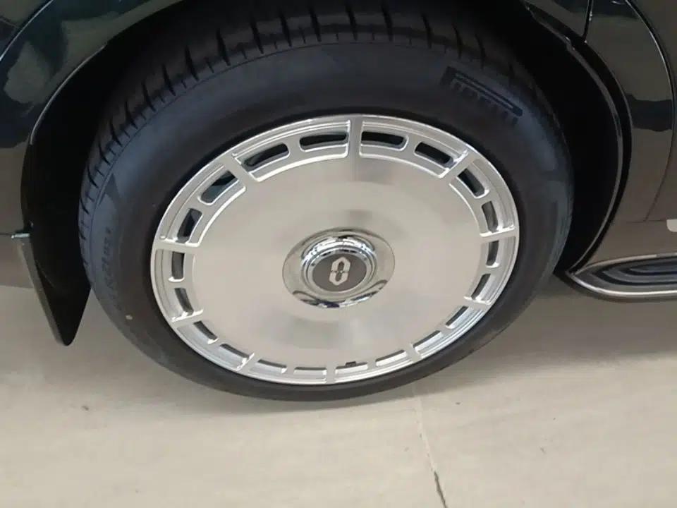Hima AITO M9 2024 All-Electric Max Version 100 kWh 6-Seater — миниатюра 11