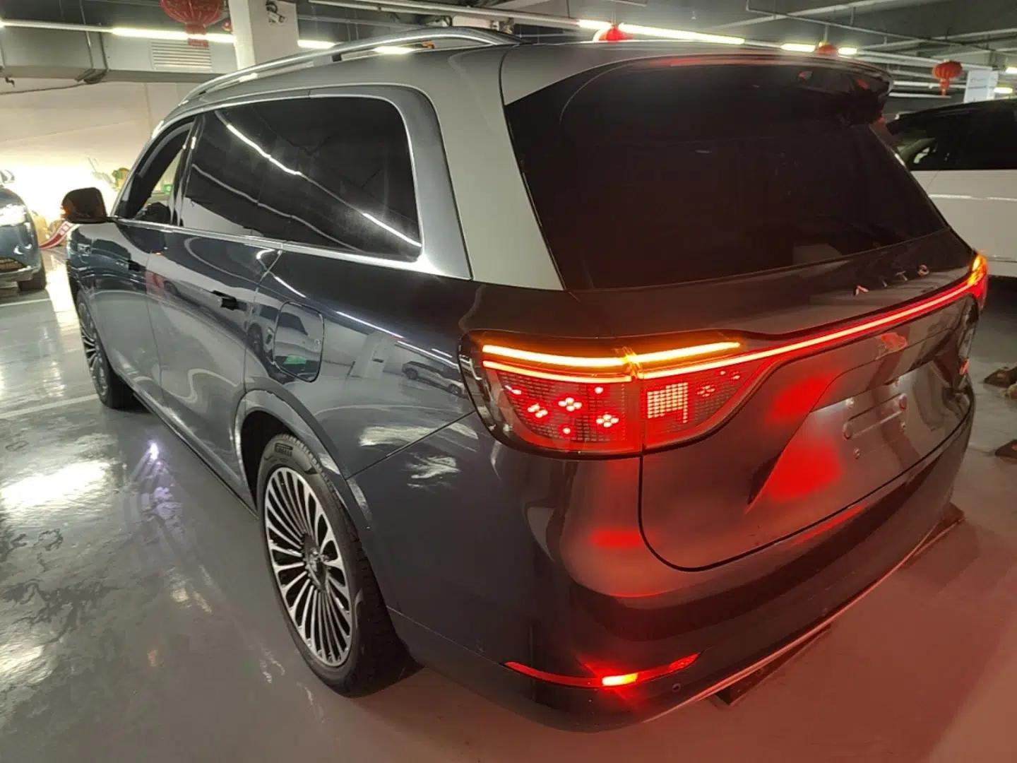 Hima AITO M9 2024 Range-Extended Ultra Version 42 kWh 6-Seater Model — миниатюра 13