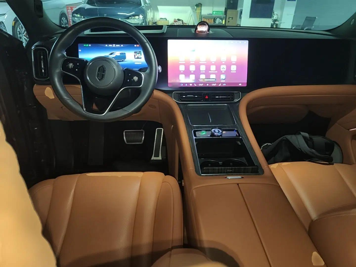 Hima AITO M9 2024 Range-Extended Ultra Version 42 kWh 6-Seater Model — миниатюра 17