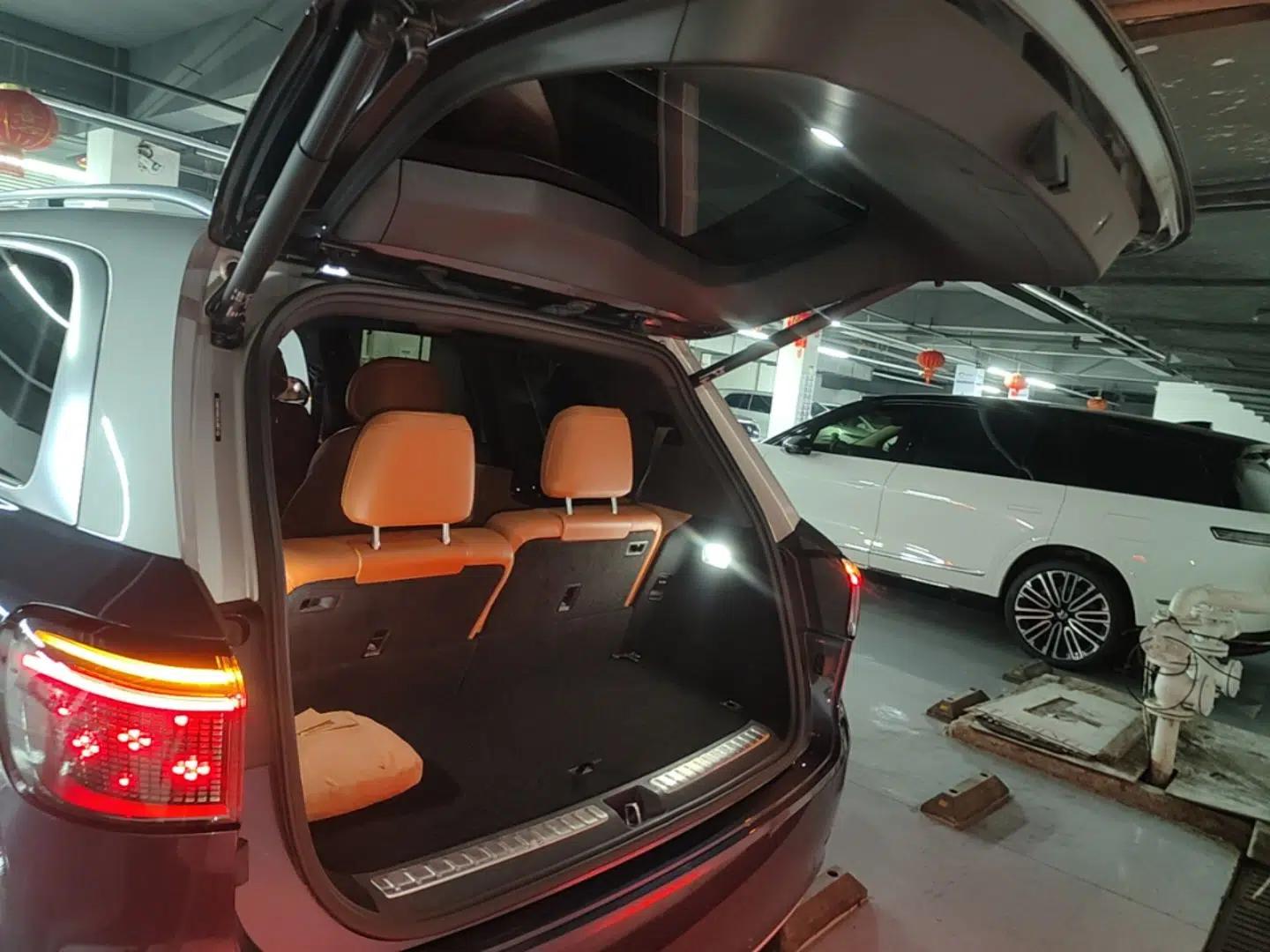 Hima AITO M9 2024 Range-Extended Ultra Version 42 kWh 6-Seater Model — миниатюра 27