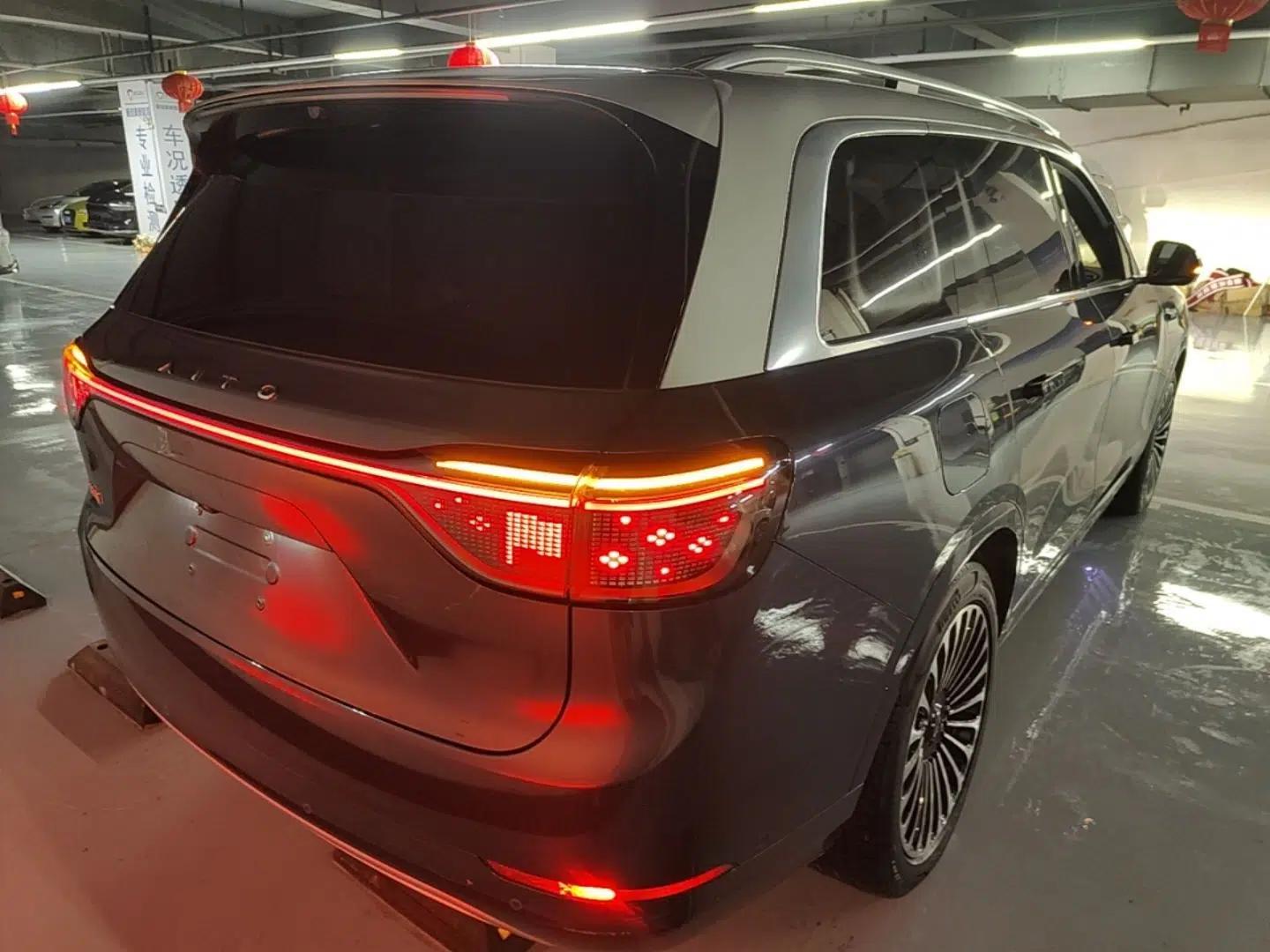 Hima AITO M9 2024 Range-Extended Ultra Version 42 kWh 6-Seater Model — миниатюра 6