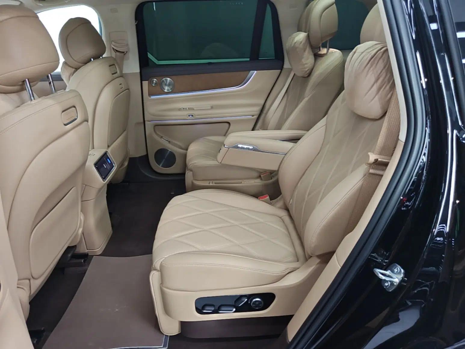 Hima AITO M9 2025 Extended-Range Ultra Version 52 kWh 6-Seater — миниатюра 25