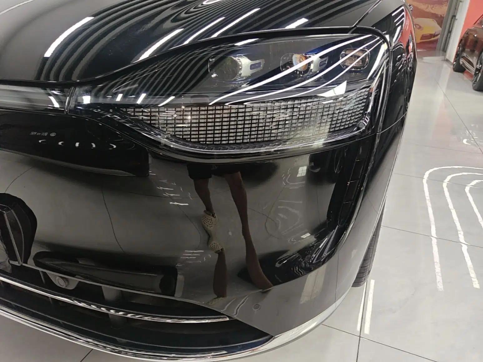 Hima AITO M9 2025 Extended-Range Ultra Version 52 kWh 6-Seater — миниатюра 8