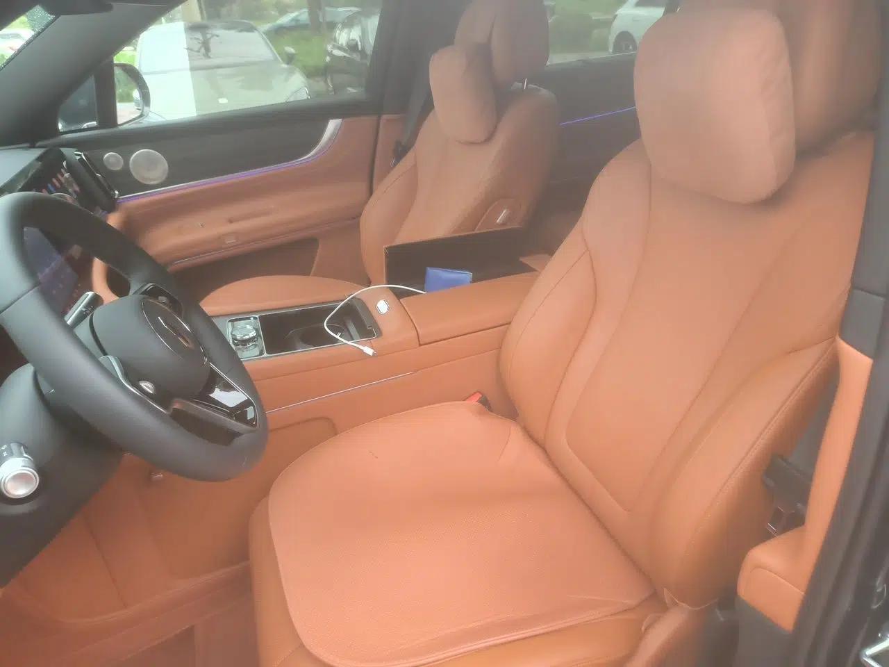 Hima AITO M9 2025 Extended-Range Ultra Version 52 kWh 6-Seater — миниатюра 15