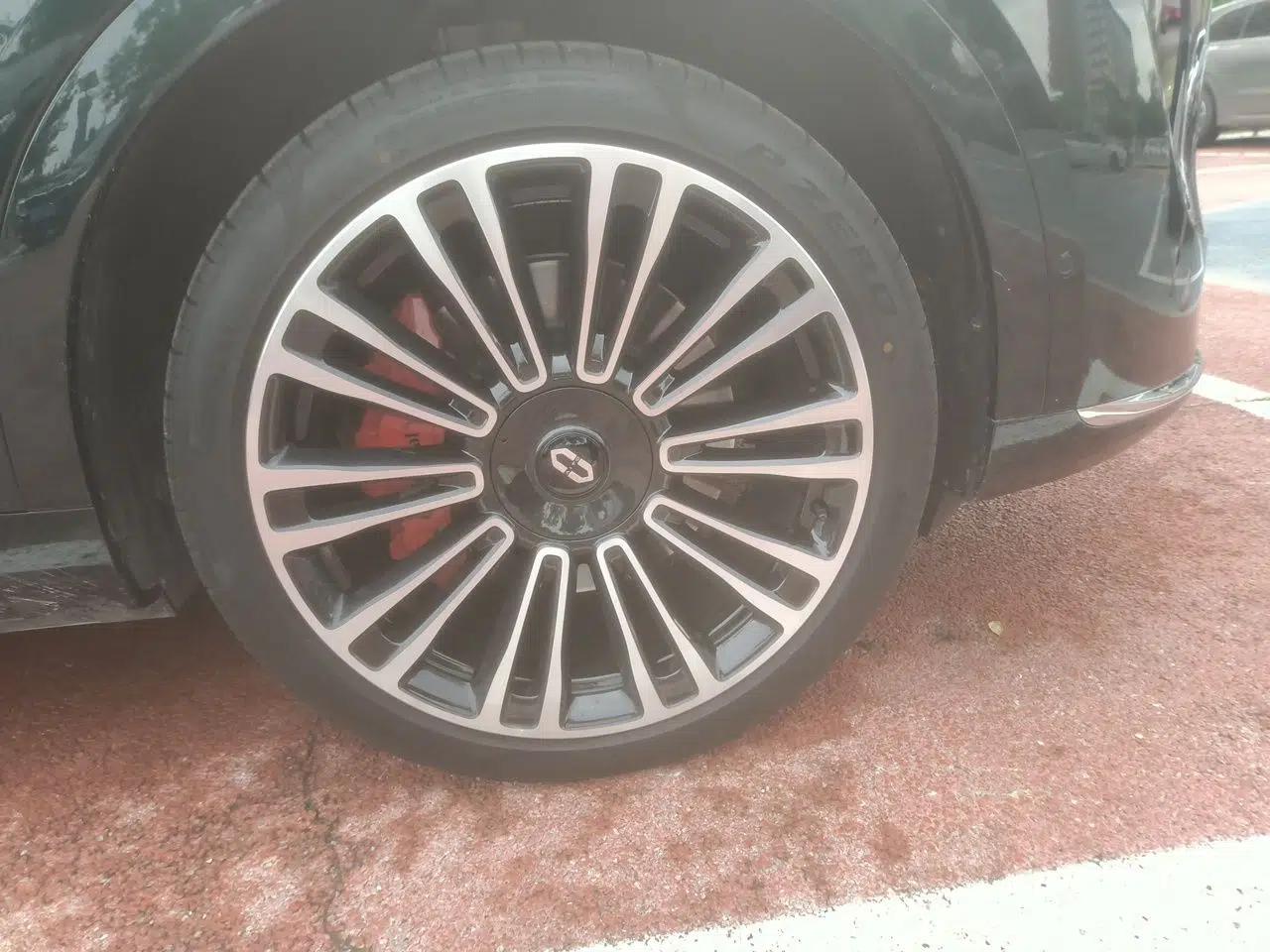 Hima AITO M9 2025 Extended-Range Ultra Version 52 kWh 6-Seater — миниатюра 8